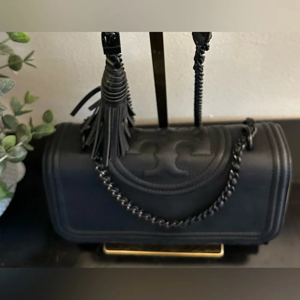 Tory Burch Fleming Matte Convertible Shoulder Bag - Picture 5 of 13